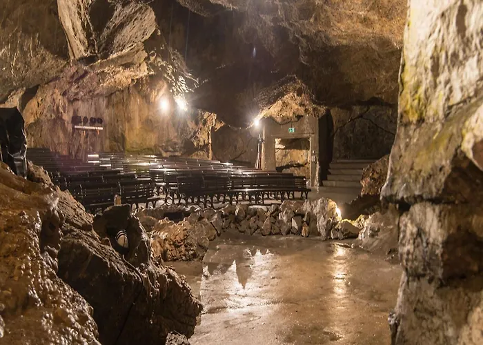 Familiennest In Ruebeland * Neuwerk (Saxony-Anhalt)